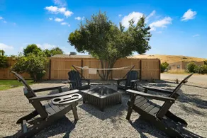 The Noir House | Near Sequoia + Hot Tub + 5 Beds - Image 3