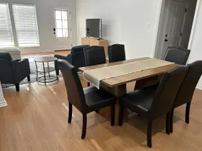 The Poplar House - Comfortable and Inviting! - Image 3