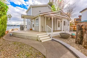 3BR Waterfront Retreat | Hot Tub | Private Deck - Image 5
