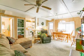 Shadow Bay Cottage - Image 2