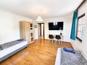 3-bedroom apartment with balcony and river view - Image 4