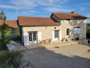 House 29 minutes from Futuroscope and 35 minutes from Center Parcs - Image 2