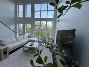 Pilsen Prism: Sun-Drenched 3BR + Parking - Image 4