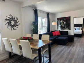 Passion, 2 Queen Bedrooms, Balcony, Parking - Image 3