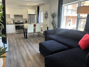 Passion, 2 Queen Bedrooms, Balcony, Parking - Image 2