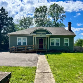 Bloomington Boho Bungalow, 3 king beds - Image 2