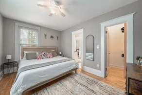 Cozy First Floor Apartment - Image 4