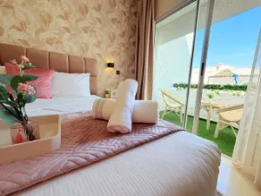 2 bedrooms, 2 bathrooms with pool view, quiet and exclusive - Image 3