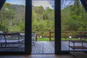Bungalow with Fireplace by the Stream - Image 5