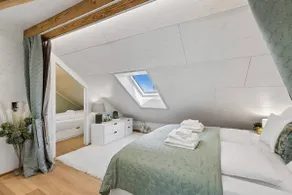 Waterfront Penthouse AC Rooftop Free Parking - Image 5