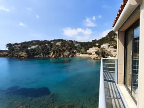 Le Panorama – Waterfront loft with sea view - Image 4