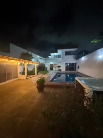 House with Pool and Private Jacuzzi Zona Centro - Image 5