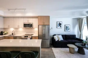 Beautiful Condo, 2 Bedrooms and a Den in Friday Harbour Resort! - Image 3