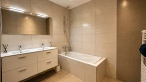La Signature Mâconnaise – Luxury – Elevator – 6 People - Image 4