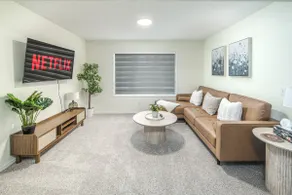 Spacious 6BR | 3.5BA | Near Airport | Sleeps 14 - Image 5