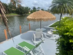 Hidden Secret Waterfront Retreat - Image 3