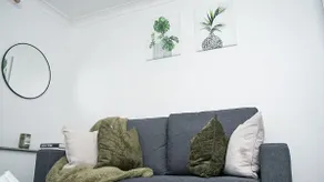 Sleeps 4, Great for Groups, Free Parking Kent - Image 2
