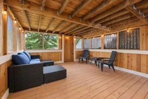 The Gathering House | KC Sleeps 10! + Large Deck! - Image 5