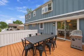 The Gathering House | KC Sleeps 10! + Large Deck! - Image 4