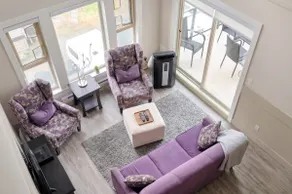 Relaxed Living · 3BR Suite for You & Your Pets - Image 4