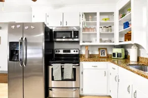 4BR • King Suite • Near NSU & Downtown - Image 3