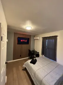 Cozy apartment with Dual 55” Smart TVs - Image 2