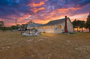 Lusby Beach House -3 BD 2 BA Steps to the Sand - Image 5