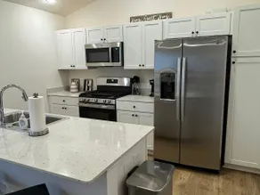 New 2025 Villa With Golf Cart Near Saluki & Eastport - Image 3