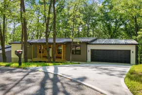 Modern 4BR Ridge Retreat w/View • 2 King Suites - Image 2