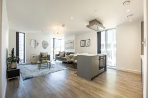 Luxury 2 Bed Apt on Broad Street | City Centre - Image 5