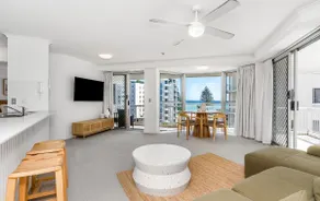 Snapper Ocean Views | Pool | 2 car | Sleeps 7 - Image 5