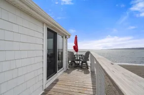 Island Park Beachfront|Ocean Views + Steps to Sand - Image 4