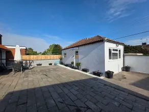 Modern Converted Garage in Private Garden Setting in Kingswood - Image 2