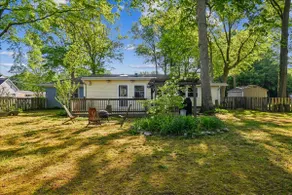 Rose Haven Peaceful, Spacious, 3 Bedroom Retreat - Image 2