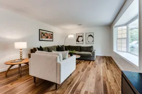 Central Eugene Newly Refreshed MCM House - Image 4