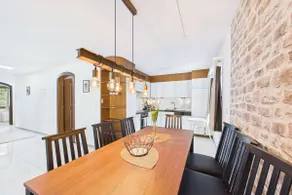 Spacious Family Apartment with Mountain Views - Image 4