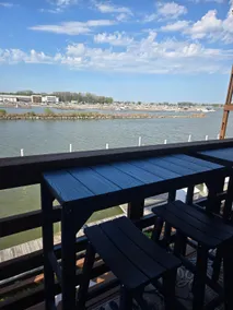 Recently renovated lake View Condo with balcony - Image 5