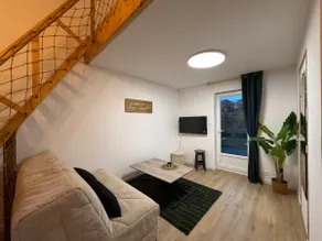 Cozy suite with Jacuzzi, terrace, private parking. - Image 5