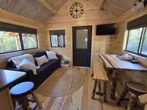 Moose Hollow Cabin – Fall & Winter Escape - Image 2