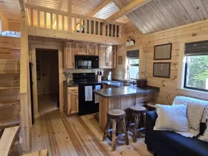 Moose Hollow Cabin – Fall & Winter Escape - Image 3