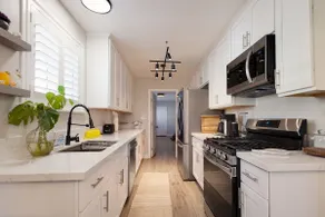 Modern Home near Monrovia Canyon - Image 4