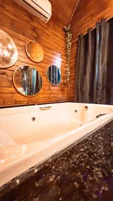Lakeside Cabin: Your Getaway - Image 5