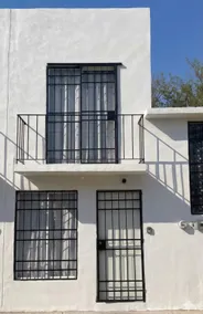 Across from the pool, A/C | 7 min to the beach - 5 min to the airport - Image 2