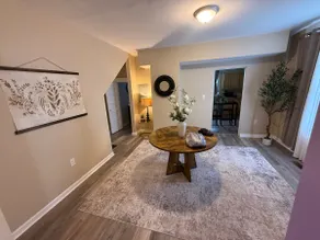 Charming 3BR Home | Near KDMC & Downtown - Image 4