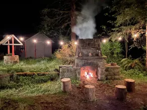 Springbrook Cozy 2BR Mt. Hood Cabin Fireplace & Retro Kitchen - Image 2