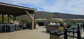Premium Modern Retreat with Rooftop Spa and BBQ - Image 2