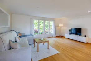 Family-friendly • Close to the lake • Terrace • Garage - Image 3