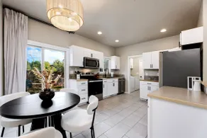 Boise Basecamp | Hot Tub, Mini Golf & Game Room! - Image 4