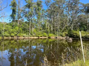 Spacious 5-Acre Retreat for Groups in Galston - Image 3