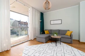 3-bedroom apartment with sauna and balcony - Image 4